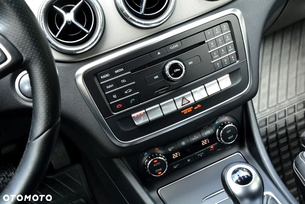 Mercedes-Benz CLA 200 Urban - 10