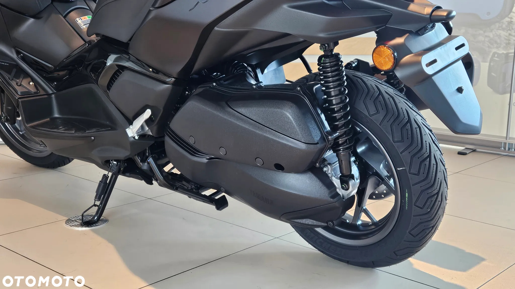 Yamaha X-max - 9