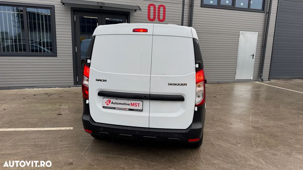 Dacia Dokker SCe 100 Essential - 6