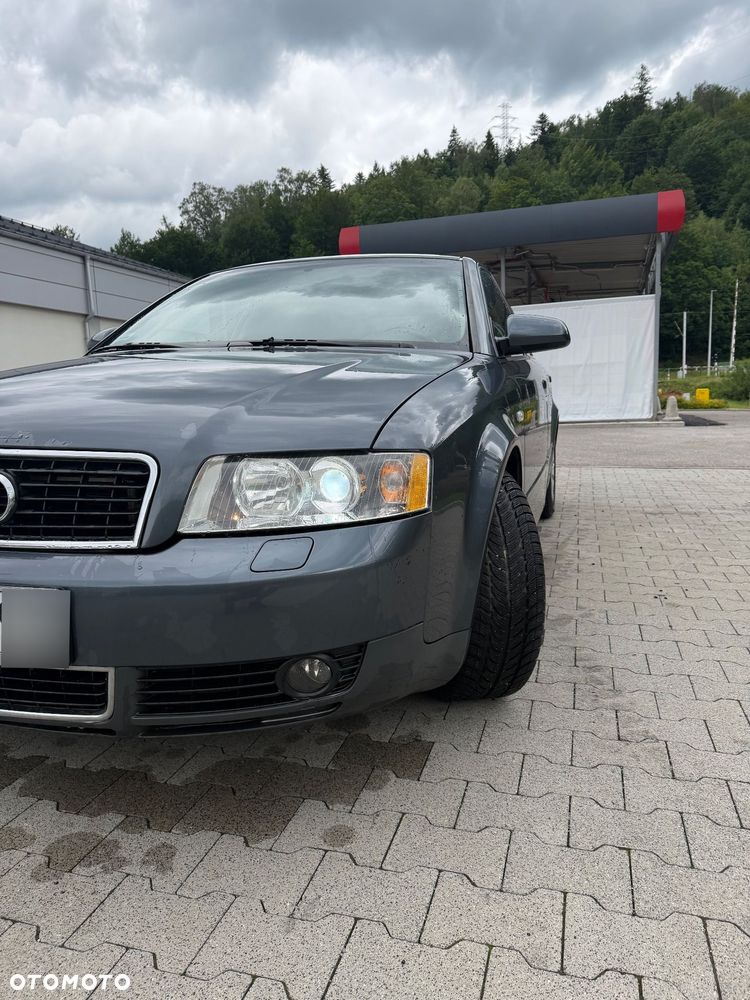 Audi A4 Limousine - 5
