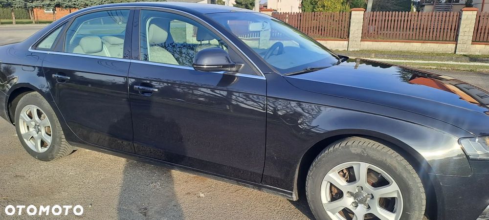 Audi A4 Limousine - 2