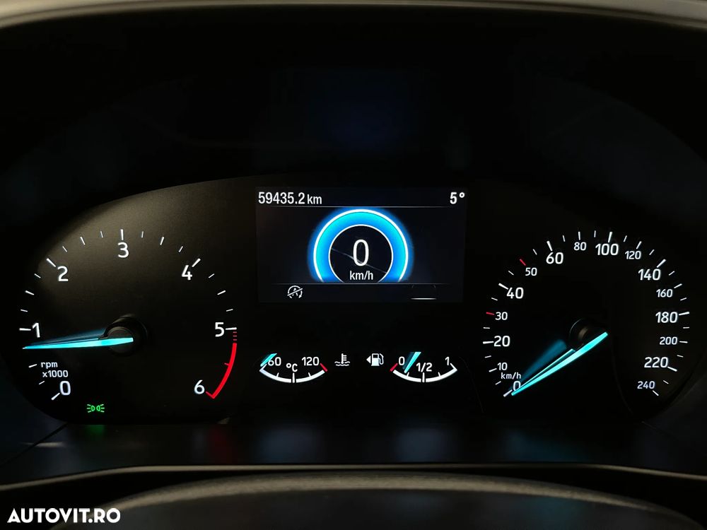 Ford Focus 1.5 EcoBlue Connected - 25