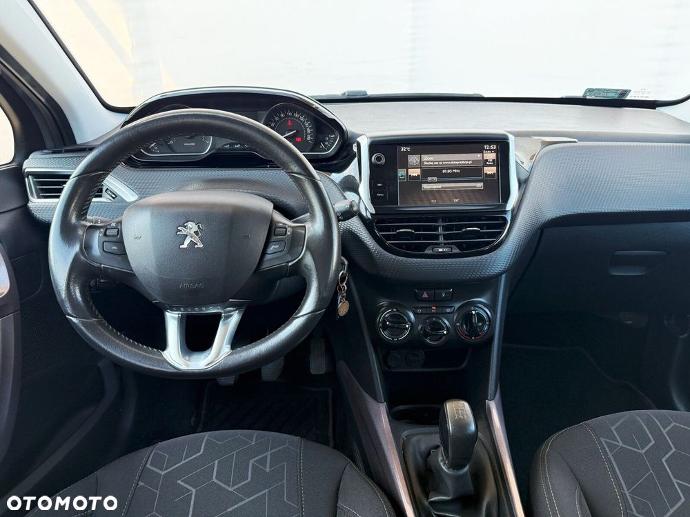 Peugeot 2008 1.2 Pure Tech Access EU6 - 17