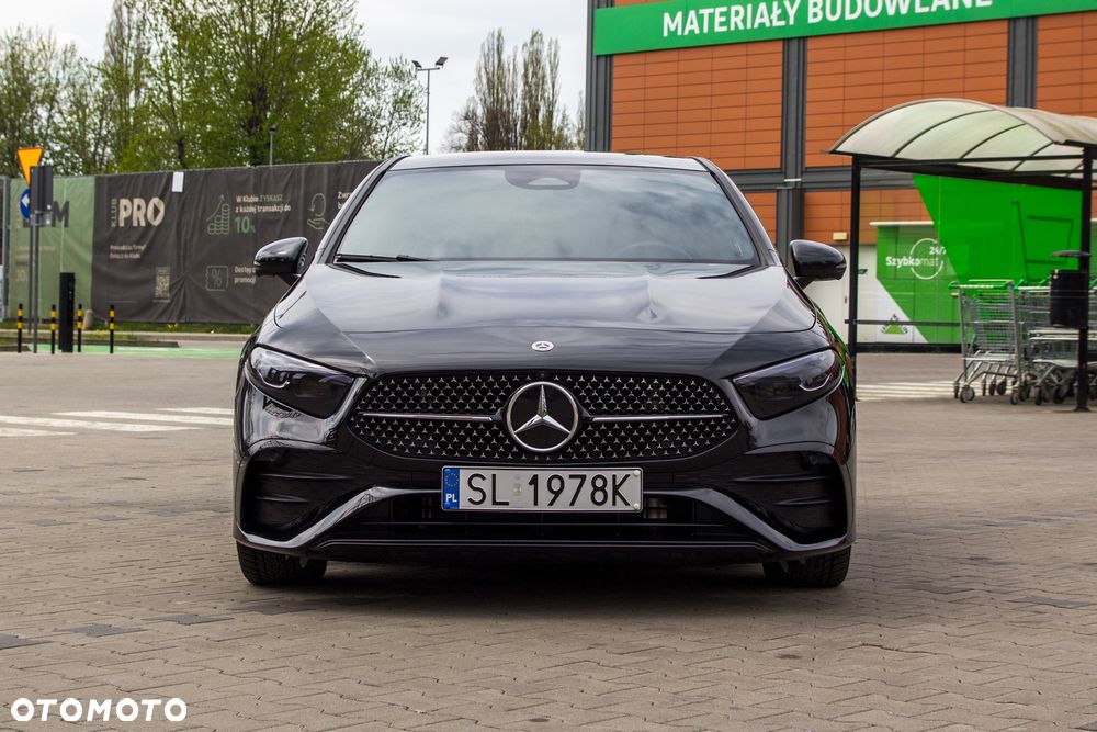 Mercedes-Benz Klasa A 220 4-Matic AMG Line 8G-DCT - 2