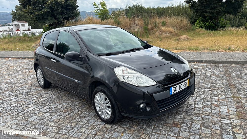 Renault Clio 1.2 16V Confort - 2