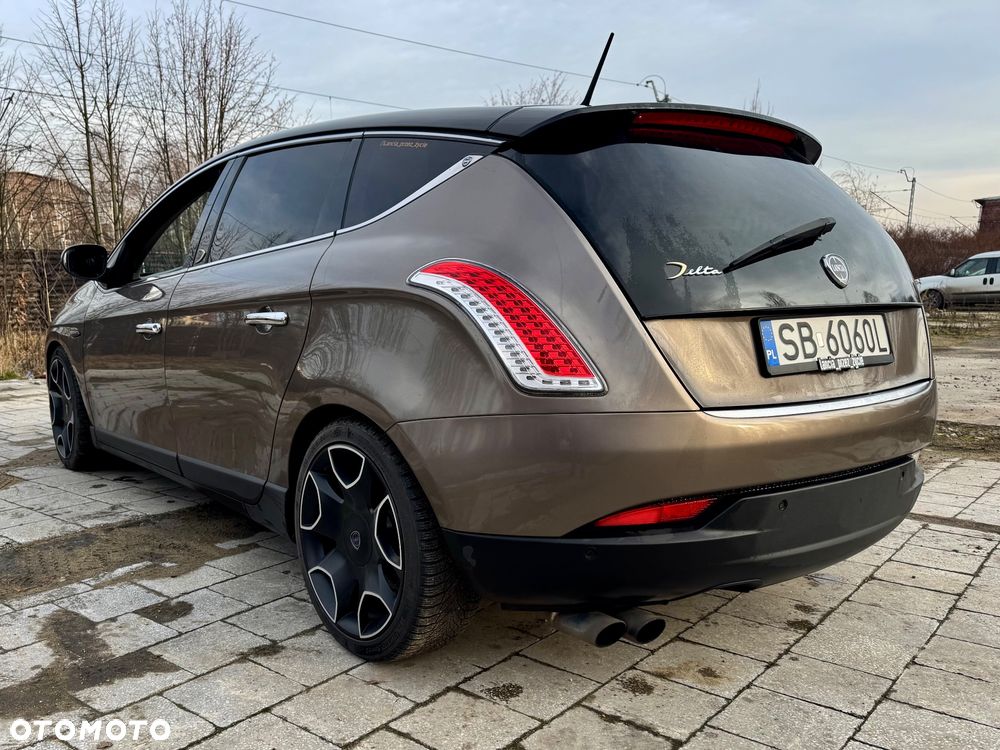 Lancia Delta 1.8 T-Jet Platinum Sporttronic - 5