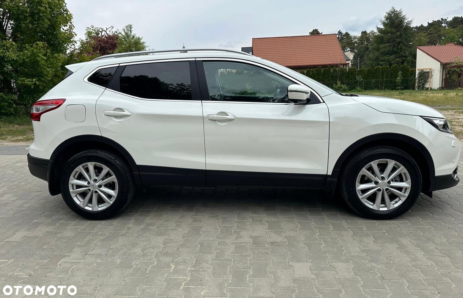 Nissan Qashqai 1.2 DIG-T Xtronic TEKNA - 6