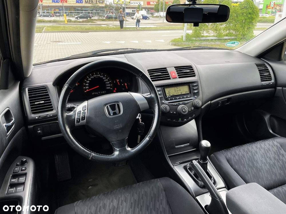 Honda Accord 2.0 i Comfort - 23