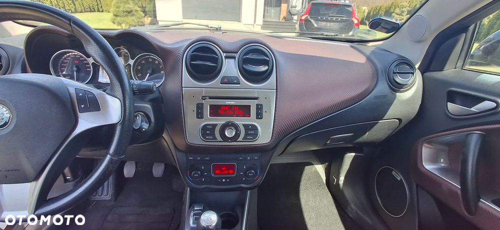Alfa Romeo Mito 1.4 16V - 11