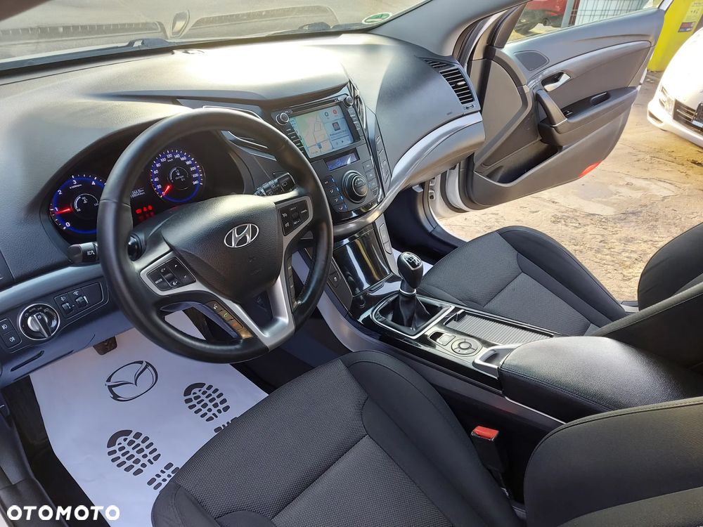 Hyundai i40 i40cw 1.7 CRDi Fifa World Cup Edition - 5