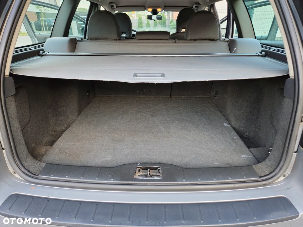 Volvo V50 2.0D Kinetic - 9