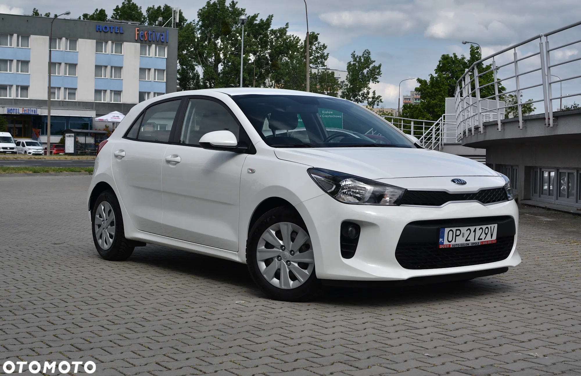 Kia Rio - 8