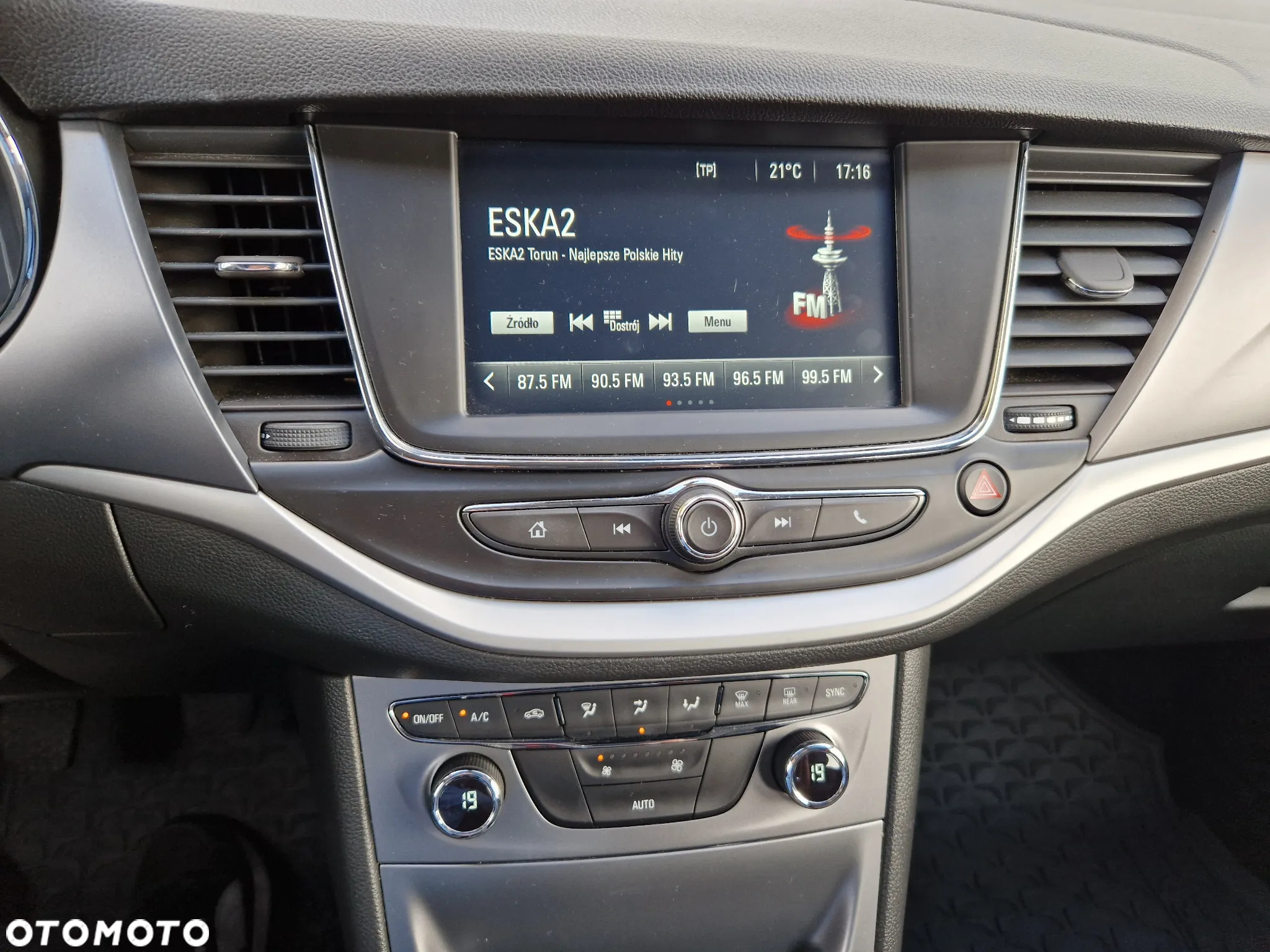 Opel Astra V 1.4 T Dynamic - 10