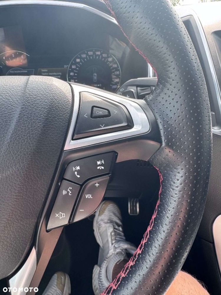 Ford S-Max - 30