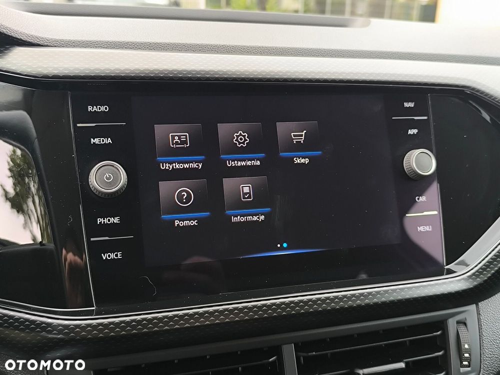 Volkswagen T-Cross - 22