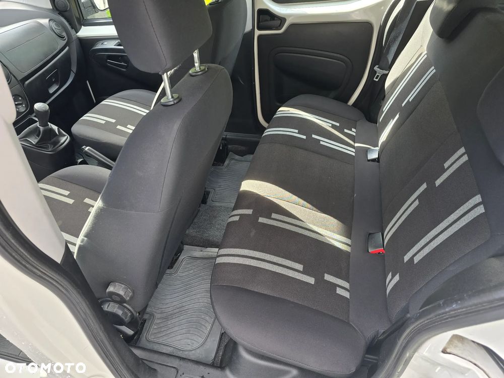 Fiat Fiorino Kombi Elegant - 6