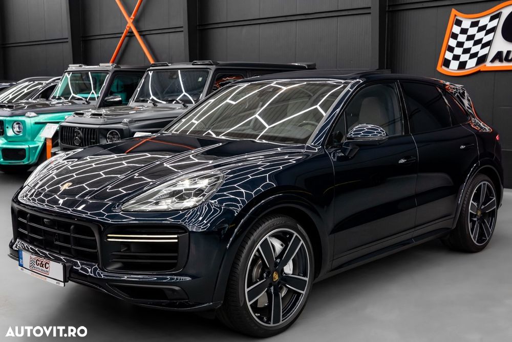 Porsche Cayenne Turbo - 27