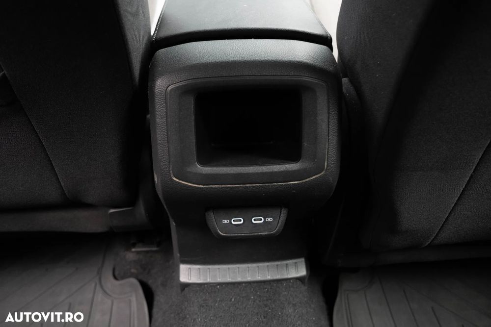 Volkswagen T-Cross 1.0 TSI DSG Style - 28