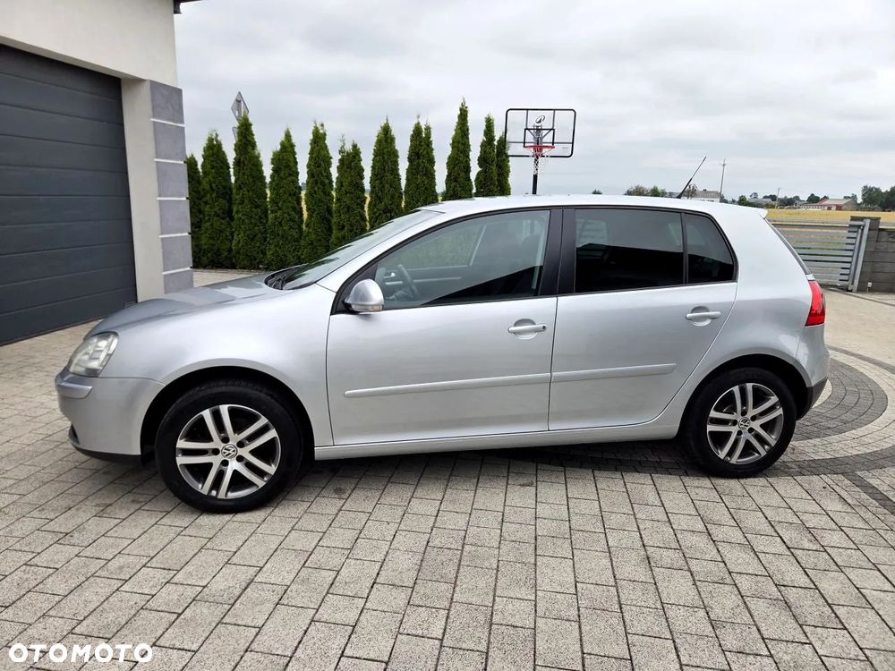 Volkswagen Golf - 11