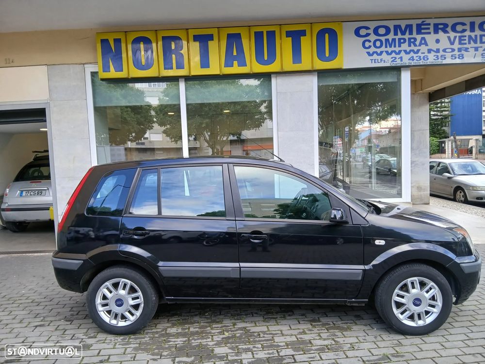 Ford Fusion 1.25 Trend - 11