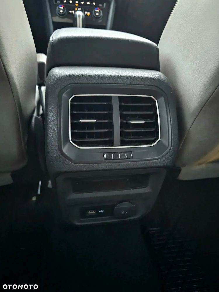 Volkswagen Tiguan Allspace 2.0 TSI 4Mot Comfortline DSG - 28