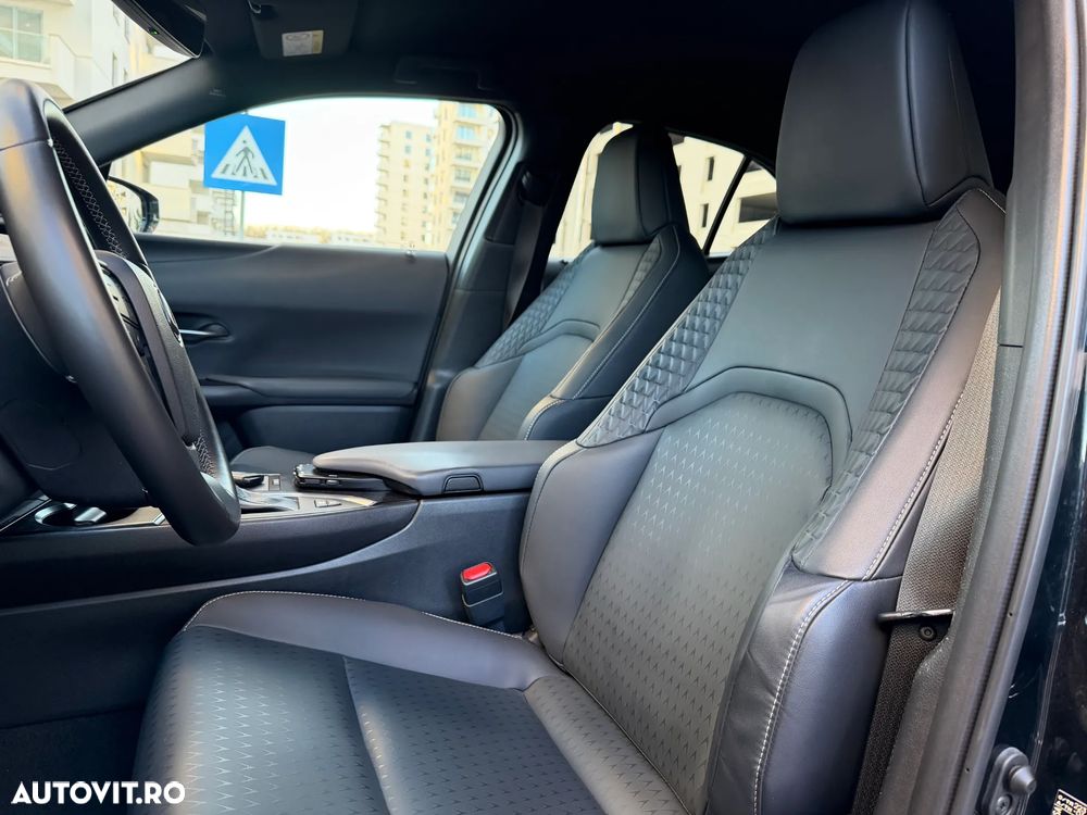 Lexus UX 250h E-FOUR Luxury ML - 15