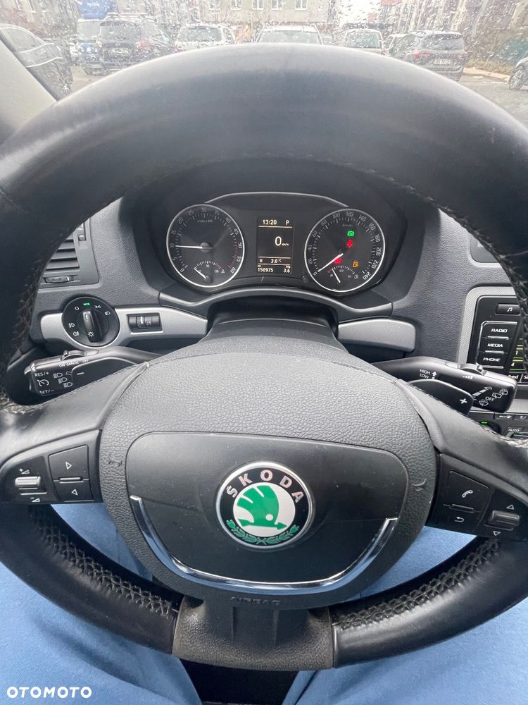 Skoda Octavia 2.0 TDI DPF DSG FAMILY 4x4 - 13