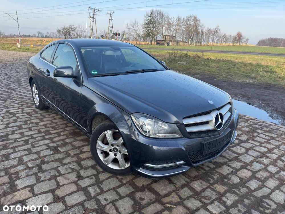 Mercedes-Benz Klasa C 180 (BlueEFFICIENCY) - 1