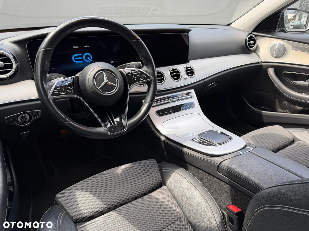 Mercedes-Benz Klasa E 300 de Avantgarde - 12