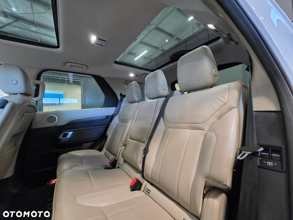 Land Rover Discovery 3.0 V6 SC HSE - 32