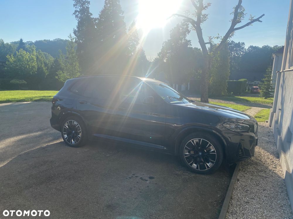 BMW iX3 - 9