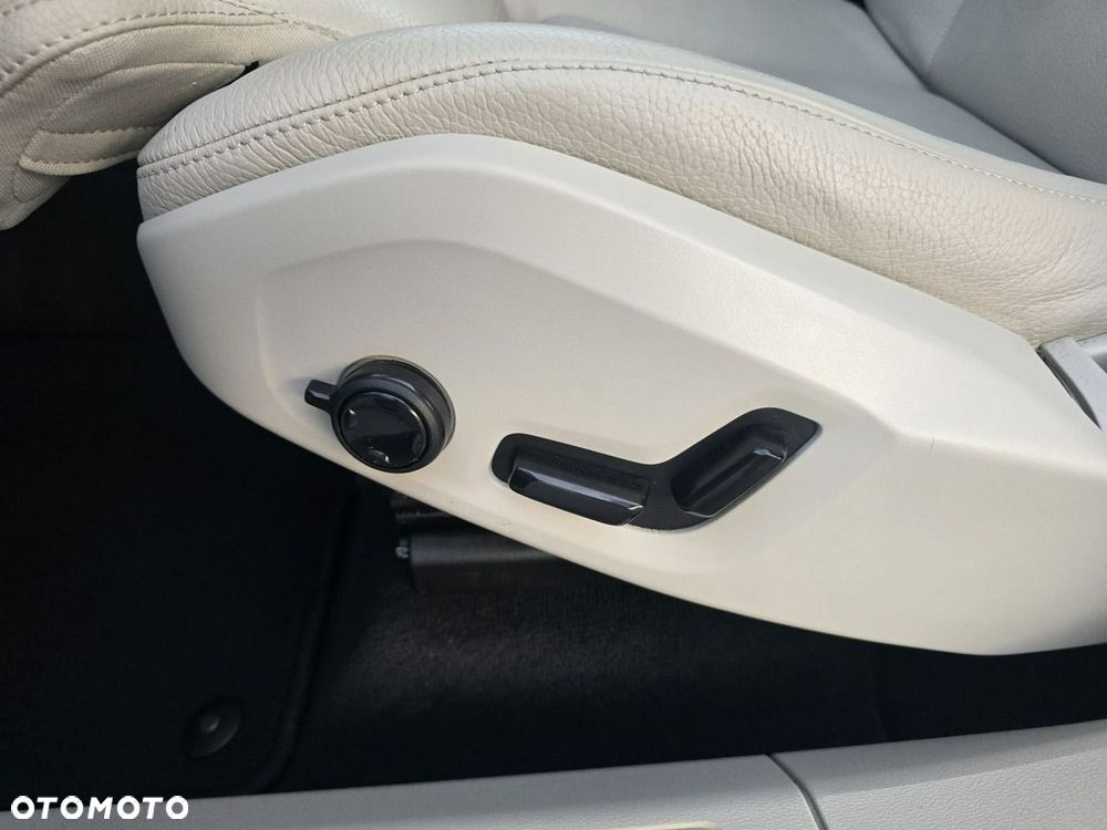 Volvo XC 60 - 20