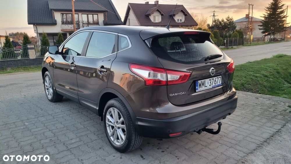 Nissan Qashqai 1.2 DIG-T N-Vision - 29