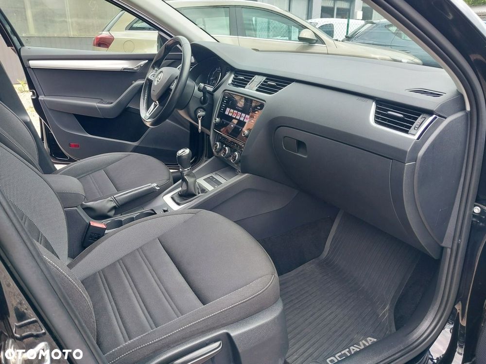 Skoda Octavia 1.4 TSI Ambition - 16