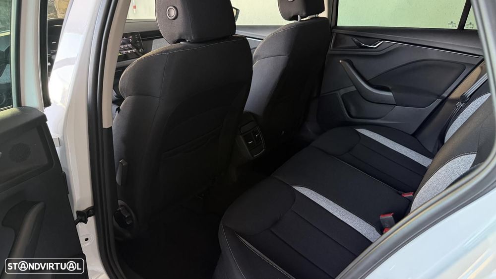 Skoda Kamiq 1.0 TSI Selection DSG - 19