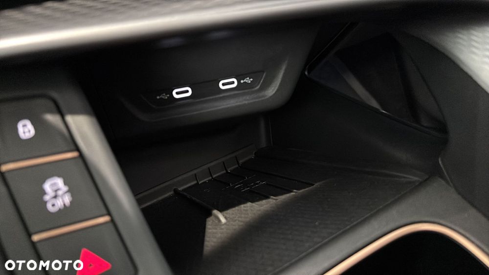 Cupra Terramar 1.5 eTSI mHEV DSG - 32