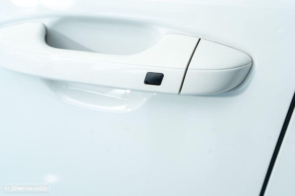 Kia Niro EV 64kWh Drive - 33