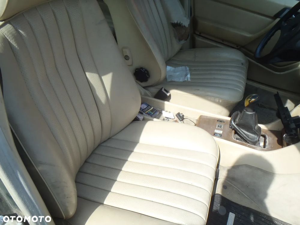 fotel kanapa tapicerka obicie boczek podłokietnik zagłówek skóra mercedes w 124 w124 - 6