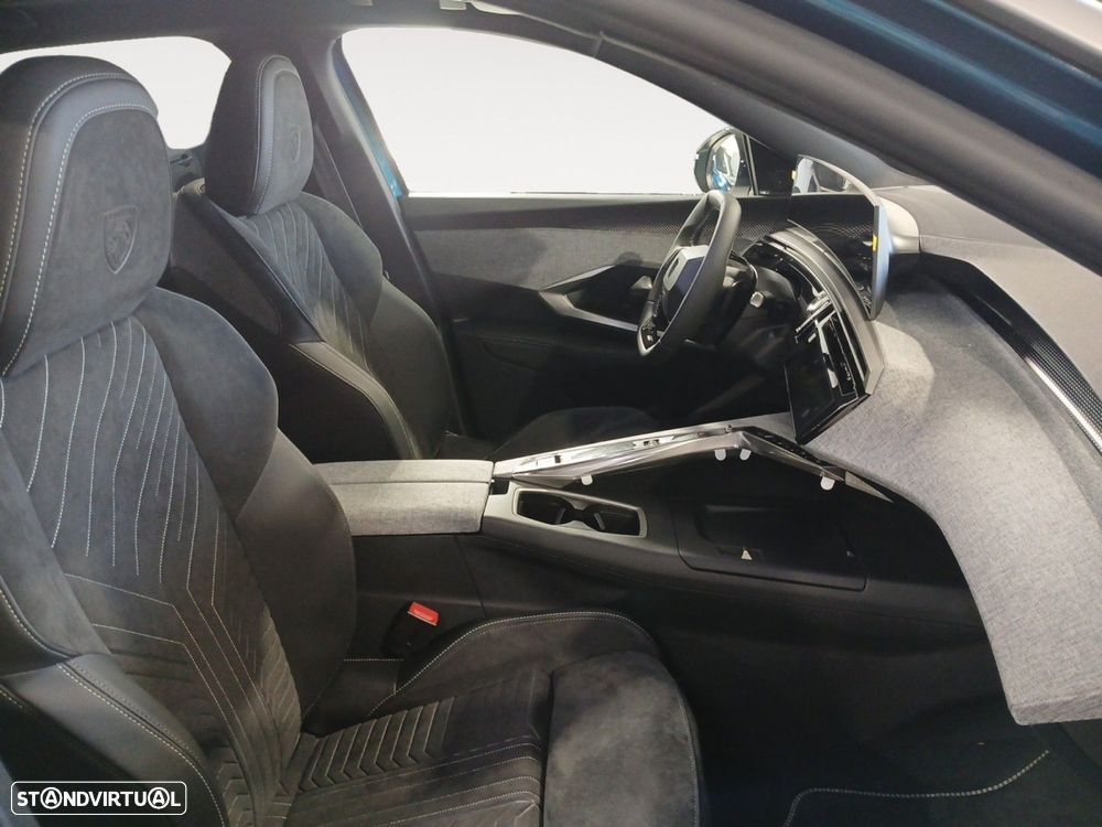 Peugeot E-3008 73 kWh Dual Motor Launch Edition - 15