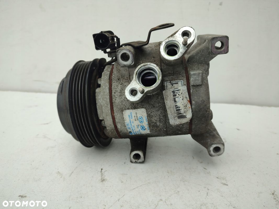 Sprężarka klimatyzacji HYUNDAI I10 II 1.0BENZYNA F500-QADAA-03 76 TYS PRZEB - 1
