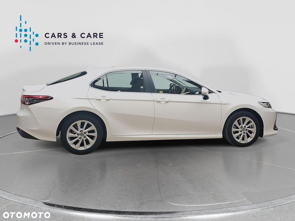 Toyota Camry 2.5 Hybrid Comfort CVT - 21