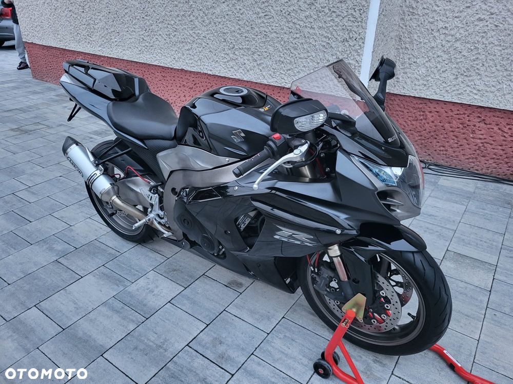 Suzuki GSX 1000 - 1