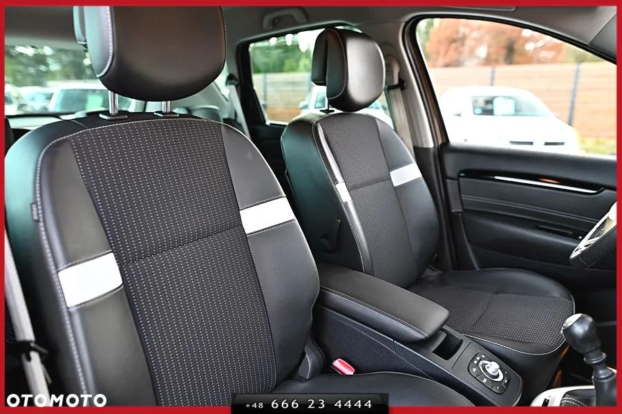 Renault Scenic ENERGY TCe 130 S&S Xmod Bose Edition - 23