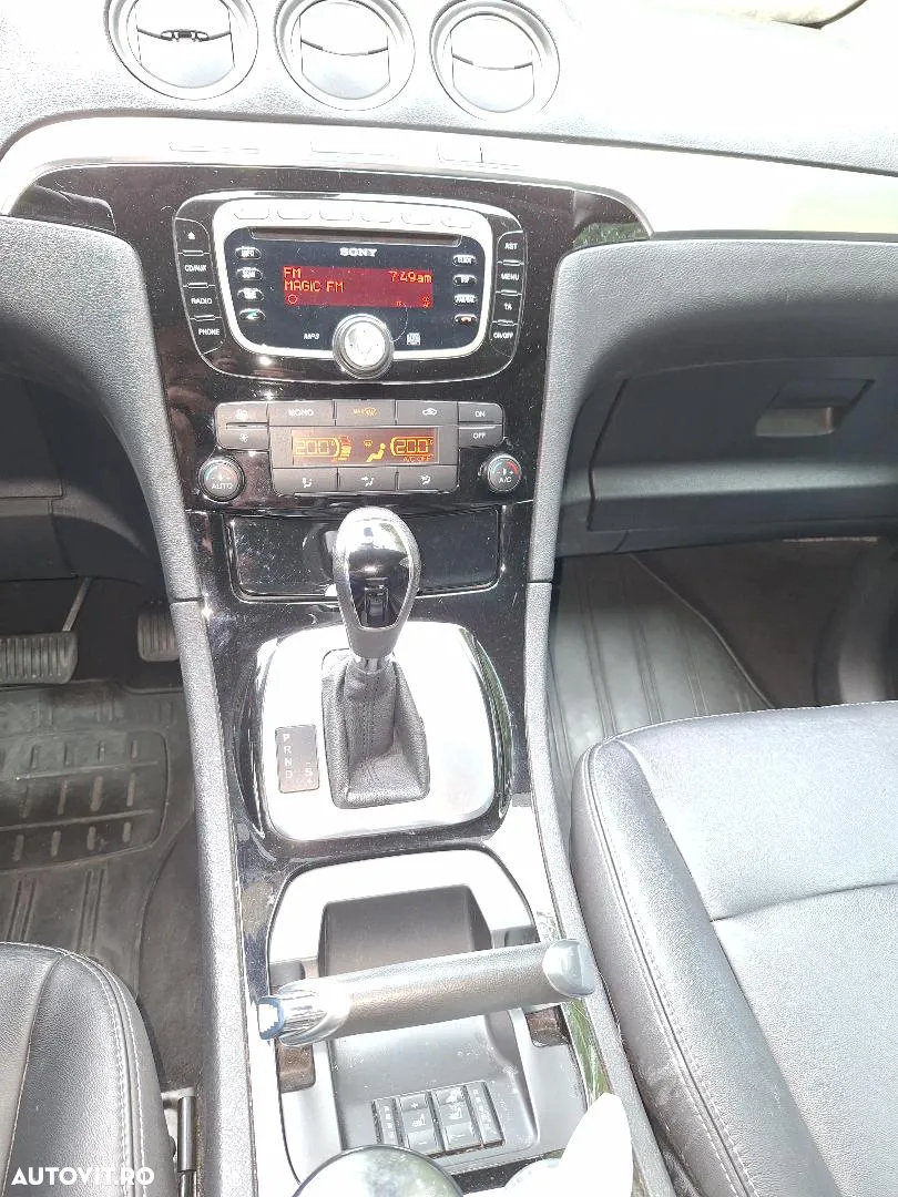 Ford S-Max 2.0 TDCi Powershift Titanium - 12