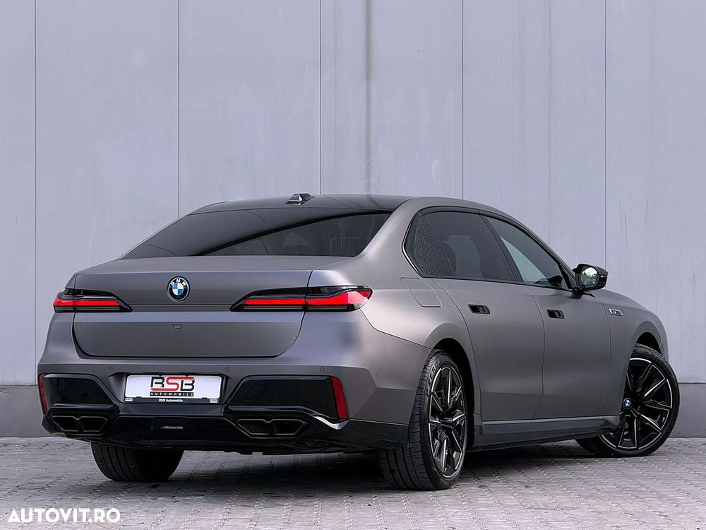 BMW M7 M760e xDrive AT PHEV - 9