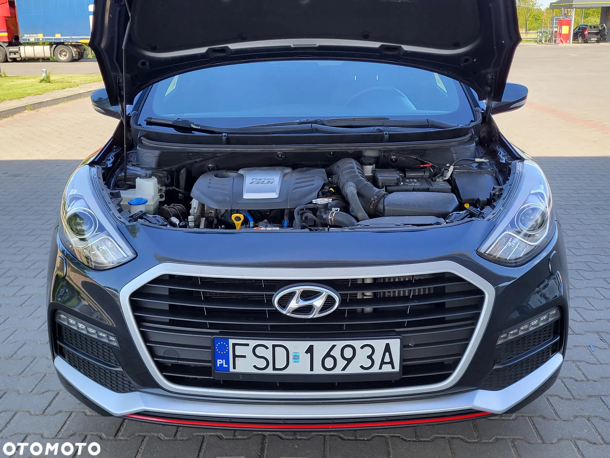 Hyundai i30 1.6 GDI Turbo Luxury - 39