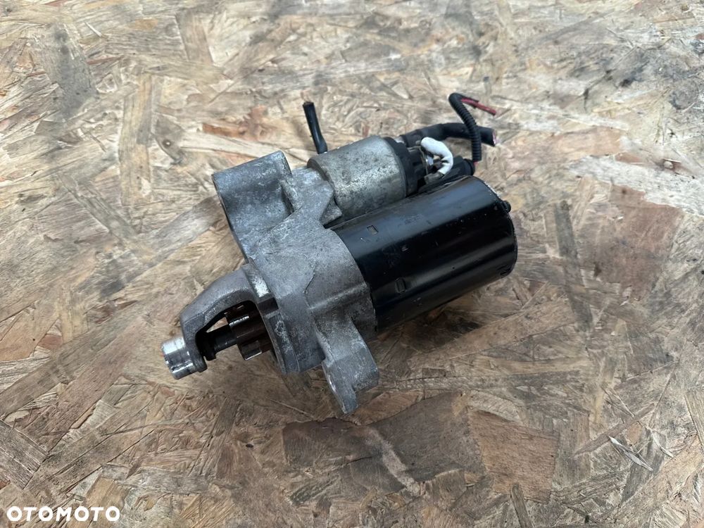 ROZRUSZNIK AUDI A5 2.0 TFSI 11' 06H911021A - 2