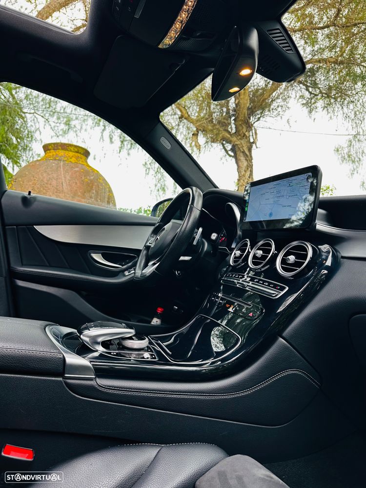 Mercedes-Benz GLC 220 d 4Matic 9G-TRONIC AMG Line - 29