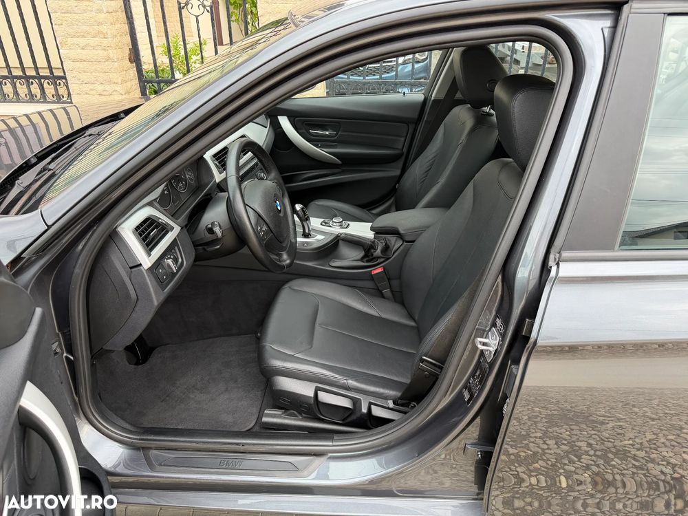 BMW Seria 3 318d Aut. - 6