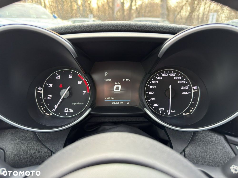 Alfa Romeo Giulia - 27